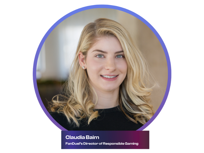 Claudia Headshot
