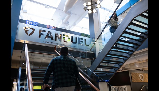 Flutter's FanDuel teams up with   to offer fans NFL Sunday Ticket